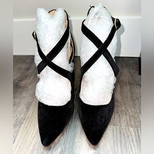 Altar’d State Black Velvet Heel Size 8.5